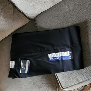 Mens izod straight black slacks